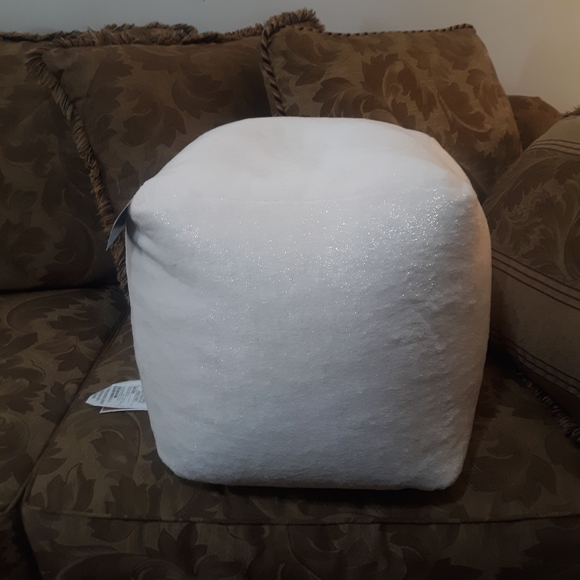 Ottomans - Picture 5 of 8